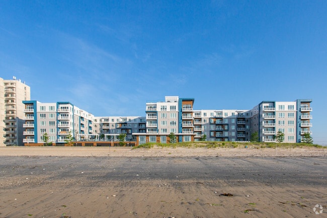 Photo - Beach House Apartments