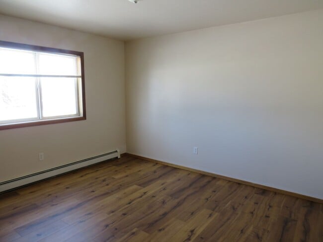 Photo - Comfortable 2 Bedroom, 1 Bathroom Lower-Level 4-Plex Unit