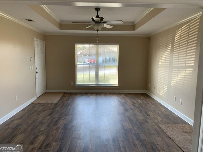 Photo - 205 Augusta Way