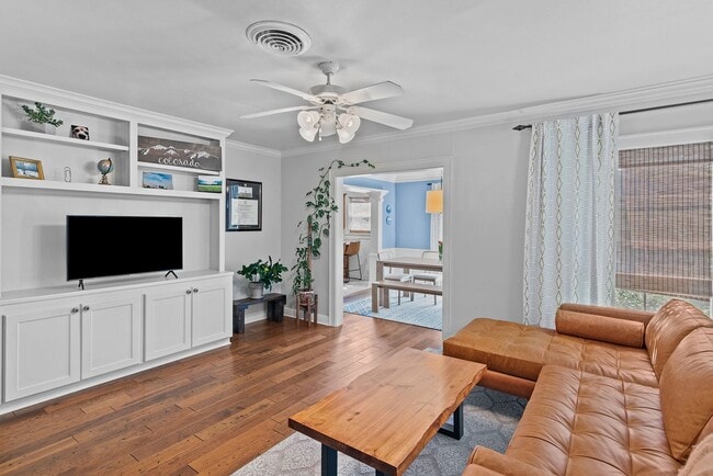 Photo - 429 Slattery Blvd