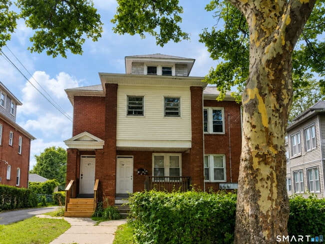 Building Photo - 67-69-69 Westbourne Pkwy Unit 3