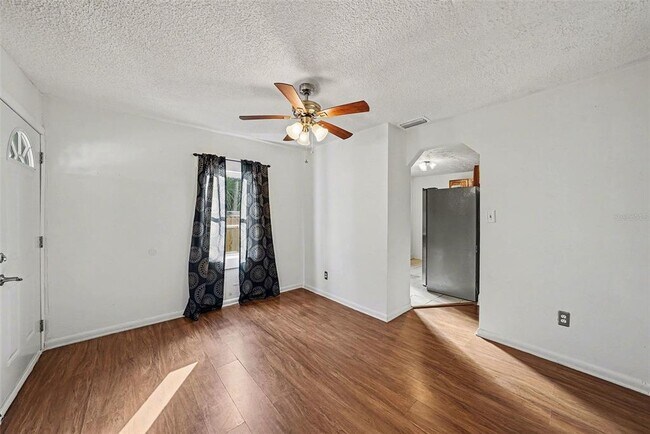 Photo - 816 W Minnehaha St