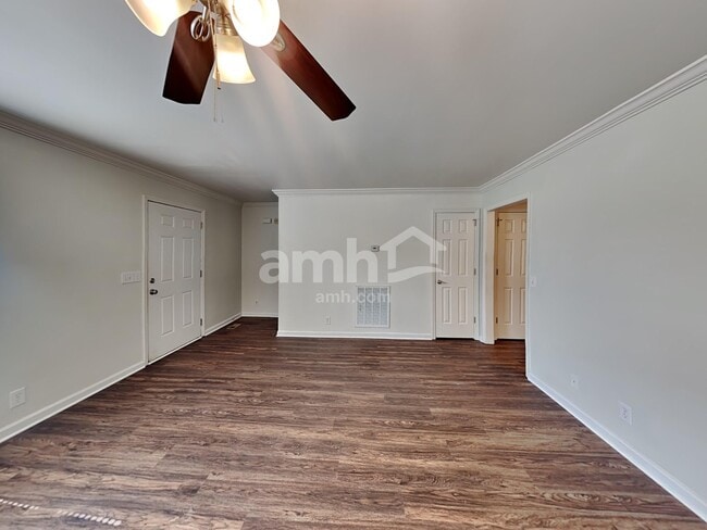 Photo - 524 Ryan Ave