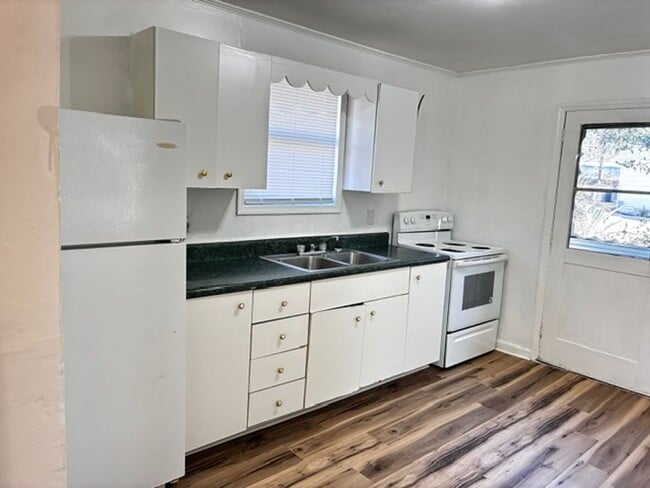 Photo - Updated 2BR Home with Large Yard in Batesburg