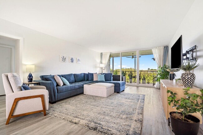 Photo - 3900 Oaks Clubhouse Dr Unit 503