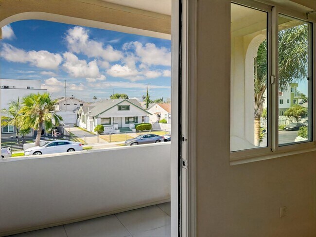 603 1/2 W 49th St, Los Ángeles, CA 90037 - 603 1/2 W 49th St Casa