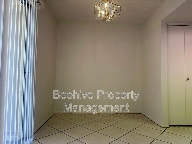 Photo - 1342 W Emerald Ave