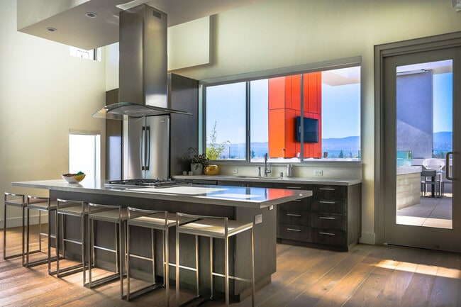 Photo - 201 Marshall