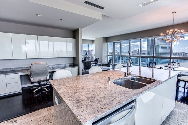 Photo - 4471 Dean Martin Dr Condo Unit 3710