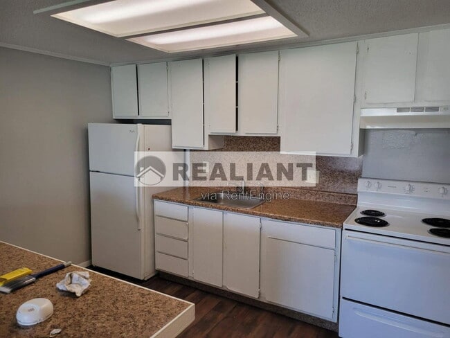 Photo - 505 Amhurst Dr