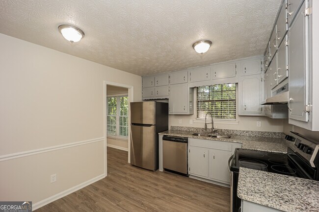 Photo - 140 Hunt Ridge Dr