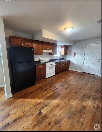 Building Photo - 59 E Runyon St Unit 3 Rental