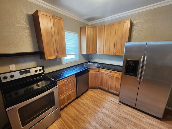 Photo - Furnished 3 Bedroom, 1 Bathroom