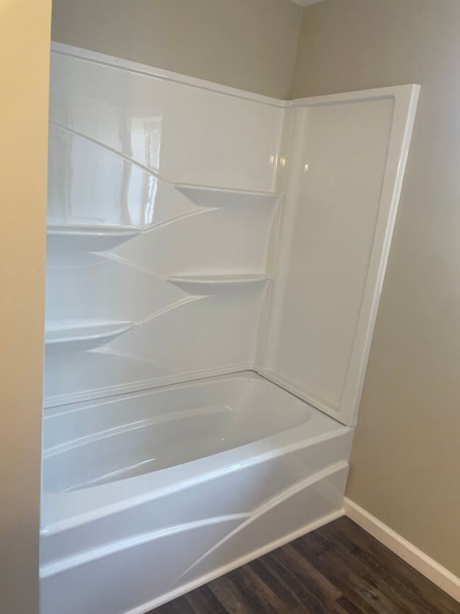 4 bedroom 2 bathroom house for rent - 4 bedroom 2 bathroom house for rent