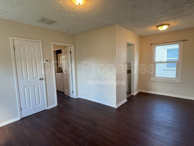 Photo - 4537 Fletcher Ave