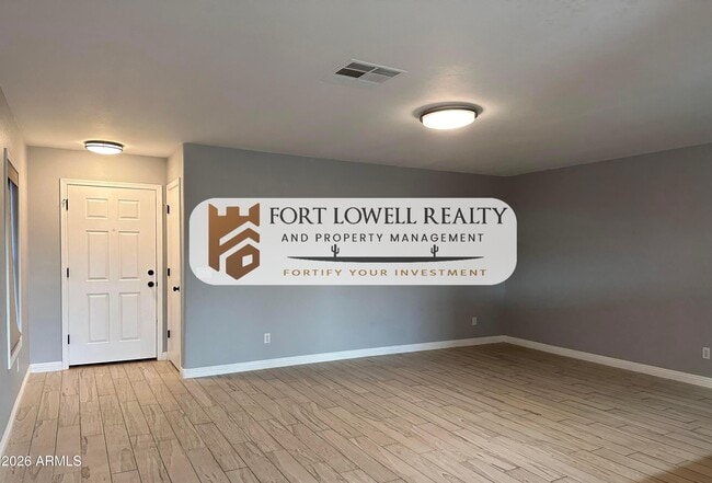 Photo - 1401 S 228th Ln