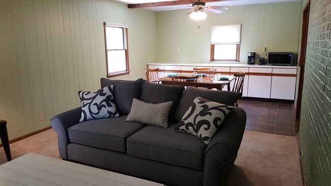 Photo - 31 E Lakeside Ave