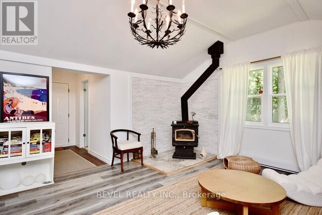 Photo - 39 Domar Rd
