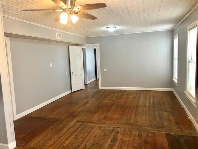 Photo - 1109 N Pruett St