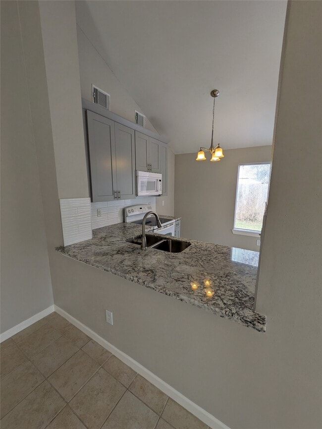 Photo - 18514 Meadows Way Dr