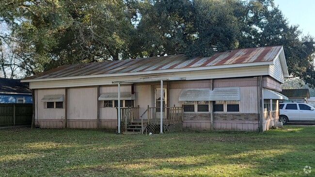 Building Photo - 2913 Basile Eunice Hwy Rental