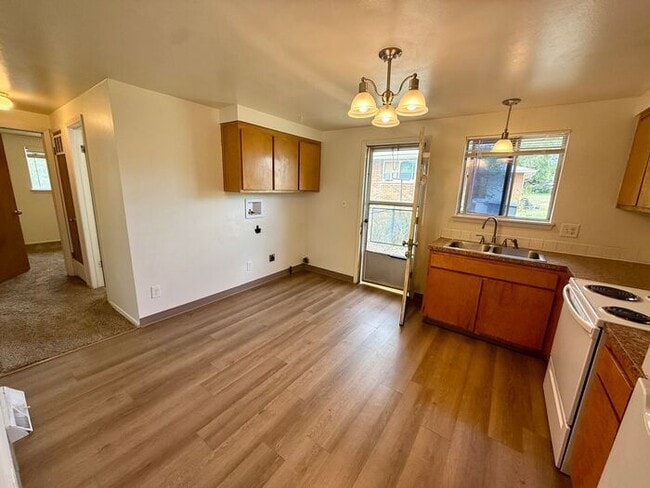 Photo - 2 Bed/1 Bath Duplex in Longmont
