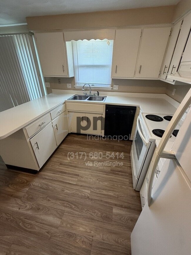 Photo - 413 W 11th St Unit F50