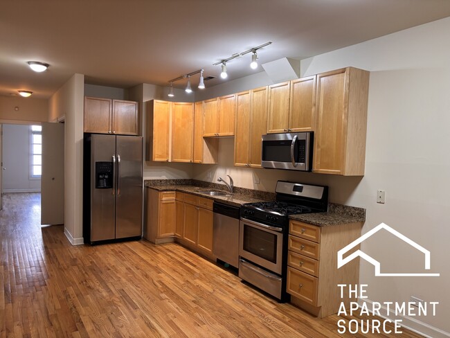 Building Photo - 3349 N Clark St Unit 1SW Rental