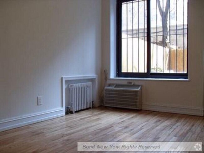 Building Photo - 1570 First Avenue Unit 3H Rental