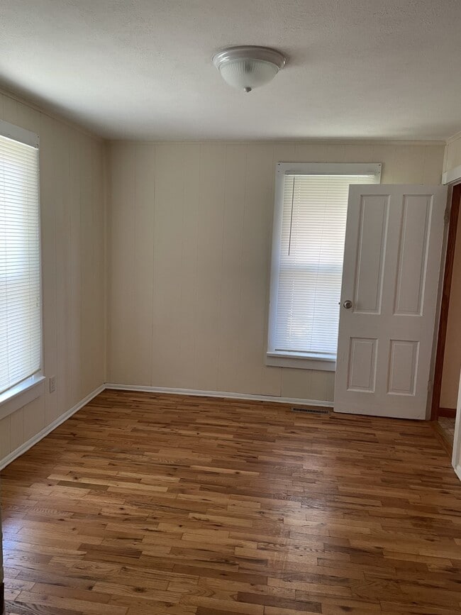 Photo - 201 Court Ave