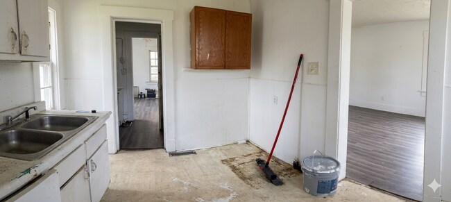 Photo - 830 E Rogers Ave