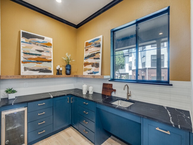 Photo - The Ellington