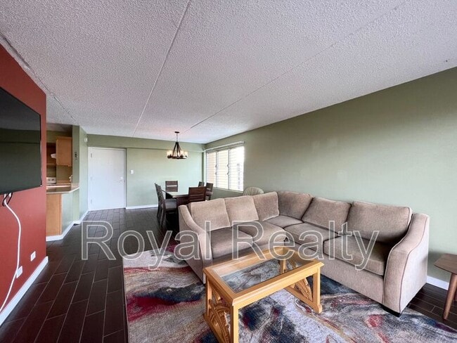 Photo - 2533 Ala Wai Blvd