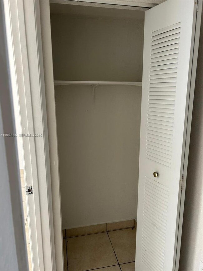 Photo - 128 W 21st St Unit 102