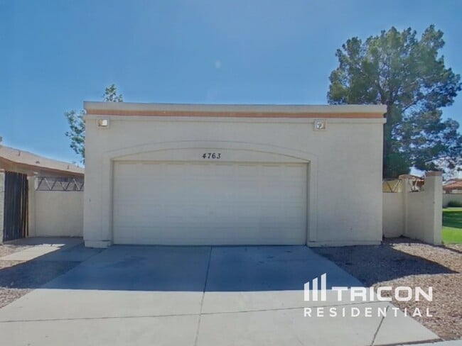 Building Photo - 4763 W Menadota Dr