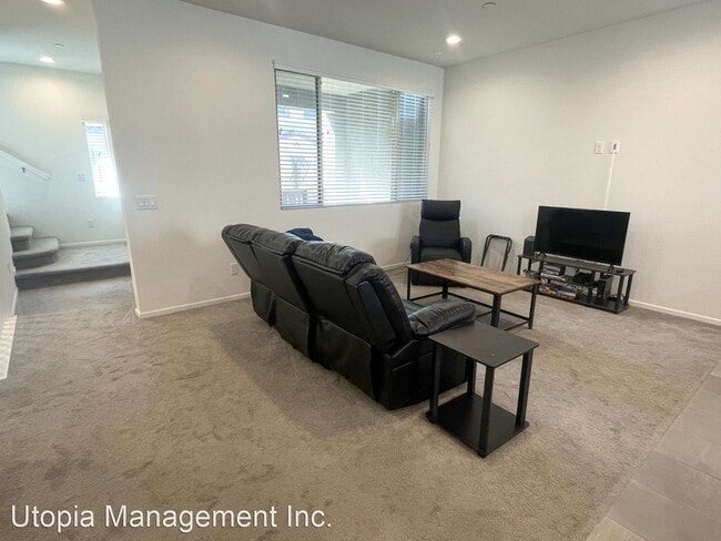 Photo - 3 br, 3 bath House - 1203 Via Lucero