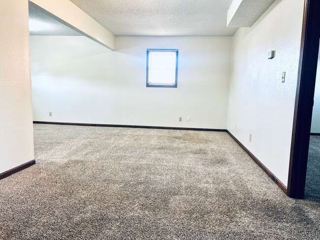 Photo - Roomy 2 Bdrm Apartment