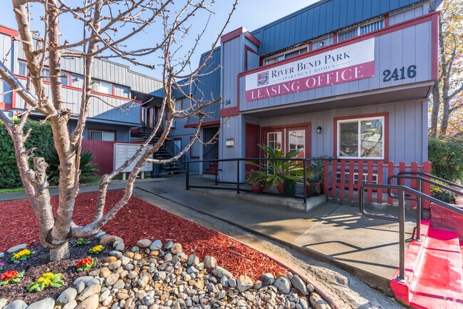 Leasing Office