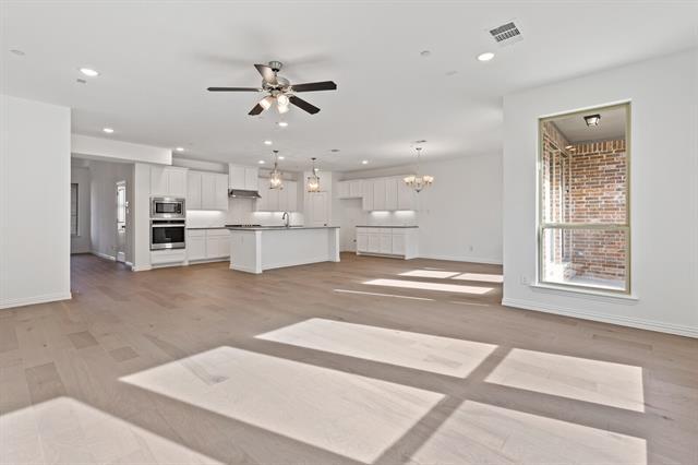 Photo - 621 Somerset Dr