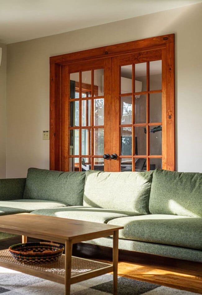 Building Photo - 444 John Rice Rd