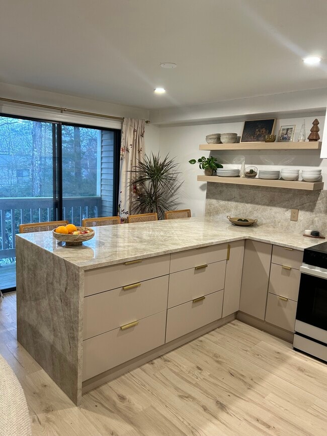 Building Photo - 15 Samuel Dr