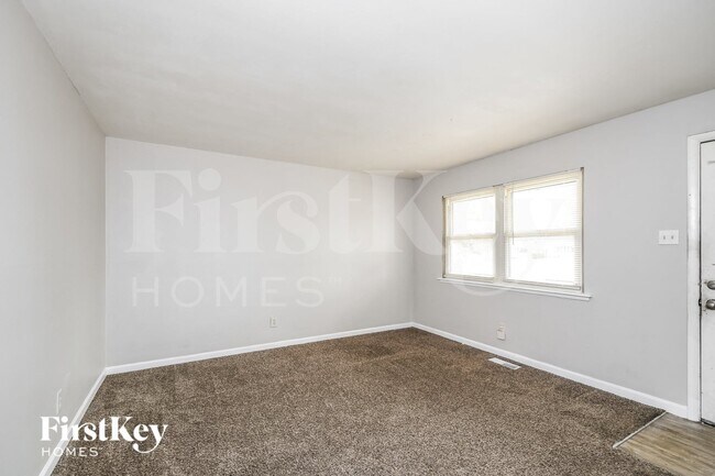 Photo - 2130 Grants Pkwy