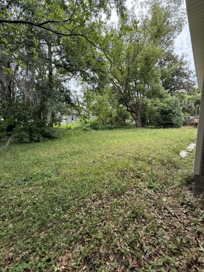 Photo - Beautiful 3 Bedroom 2 Bath House with New Kitchen