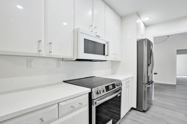 Photo - 4755 NE 23rd Ave
