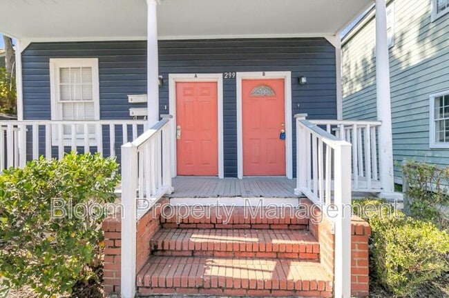 Photo - 299 Coming St