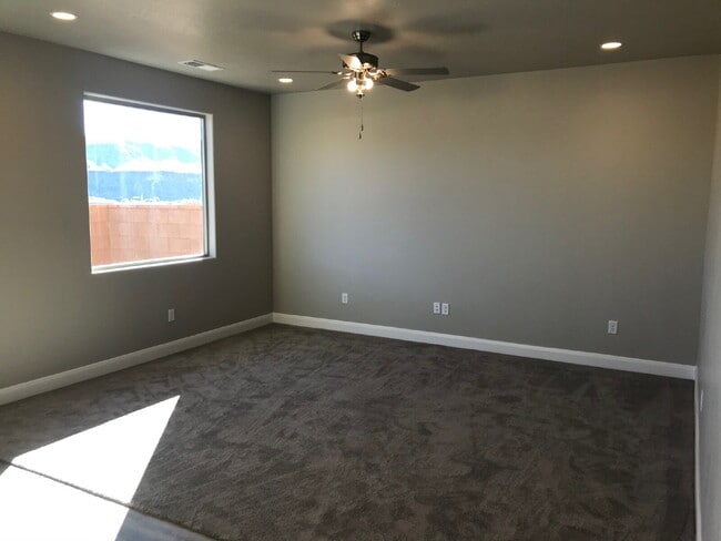 Photo - Spacious 4-Bedroom Townhouse in Hurricane, UT Unit 104