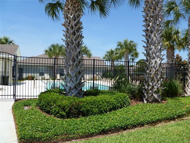 Photo - 6933 Surrey Hill Pl