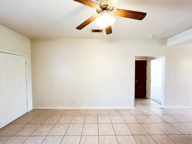 Photo - 5302 Daybreak Dr Unit A