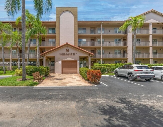 Building Photo - 1110 SW 125th Ave Unit 112M