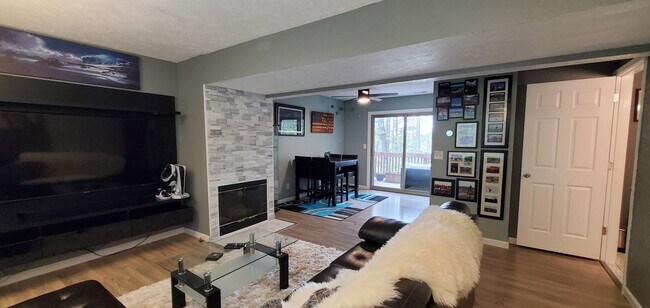 Photo - Maplewood Hills 2 Bedroom End Unit Townhome